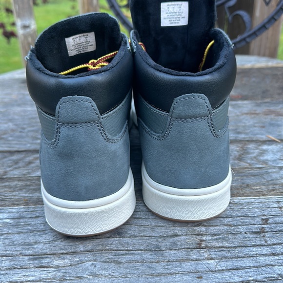 🆕Polo Ralph Lauren leather & synthetic ankle SNEAKER BOOT-BO-LCB gray/wht/blk 8 - Picture 3 of 13